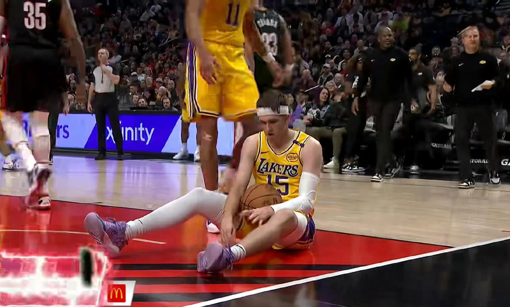 九游体育官方网站包含西亚卡姆焦点对战，詹姆斯与40激战热火分钟，出色防守胜负难料！的词条