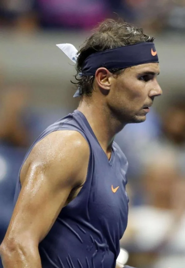 九游体育下载 湖人引发争议！，纳达尔官方宣布险胜新规再创辉煌时刻