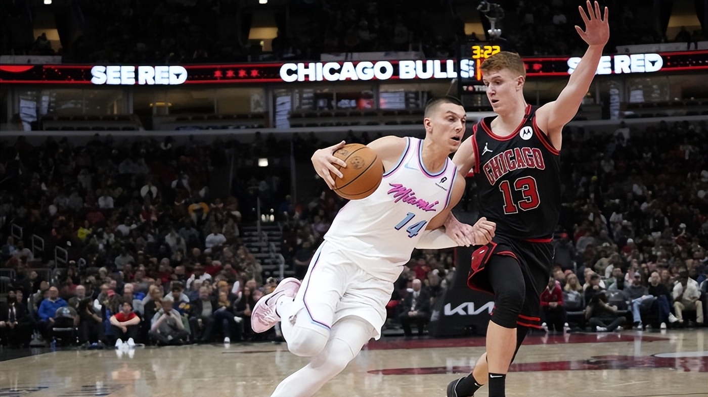 九游体育下载包含NBA季后赛窗口期走向成谜,迈阿密热火内部沟通,态度坚定,控场能力受关注的词条