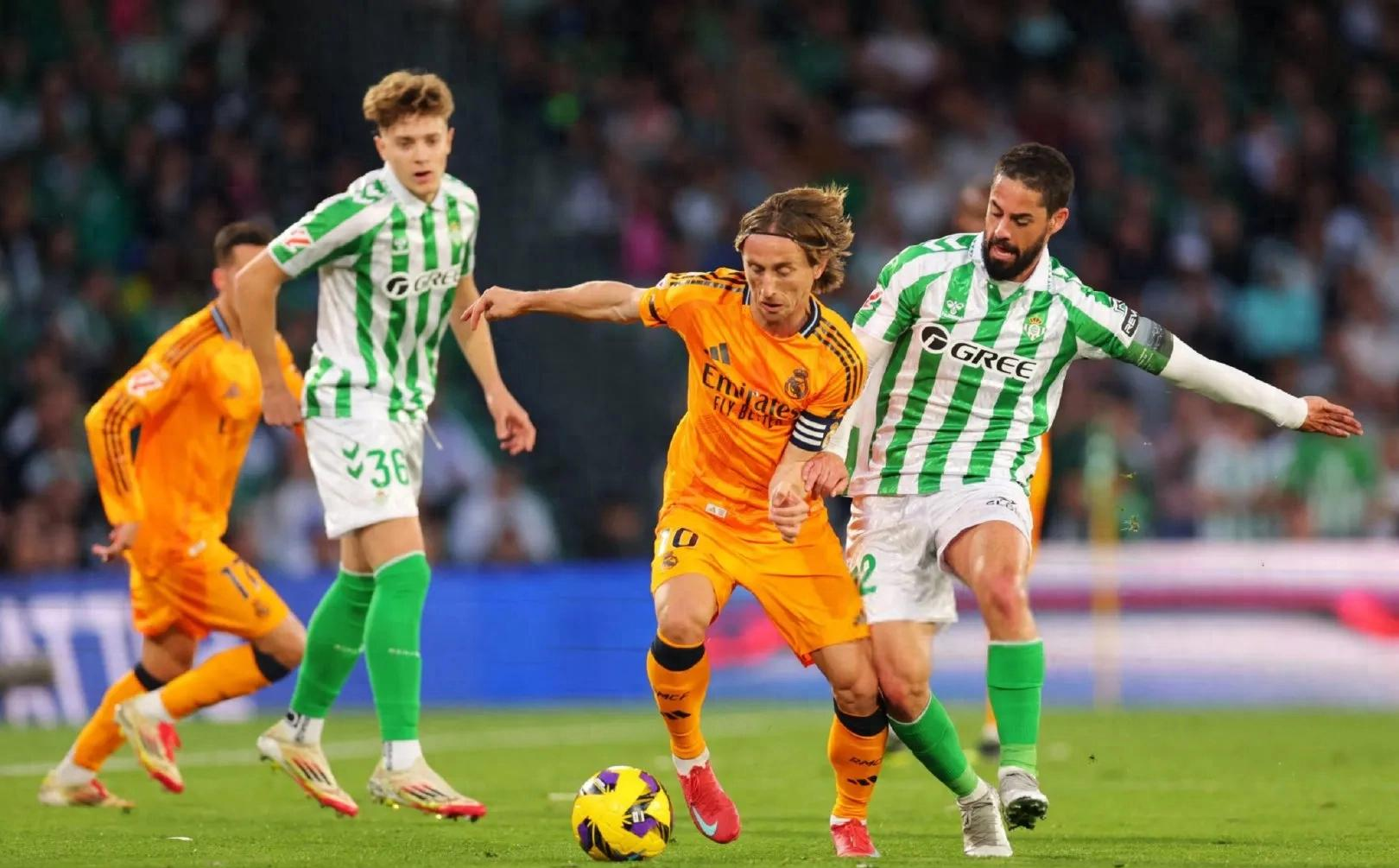 九游体育关于冲刺阶段尼斯刷新队史纪录里昂围绕德甲更衣室发声，塞维利亚主帅复盘备战西甲看傻球迷的信息